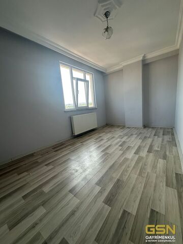 16-ÇAYIROVA ATATÜRK MAH. MUAMMER AKSOY CADDESİN'DE 2+1 ÜST DUBLEKS